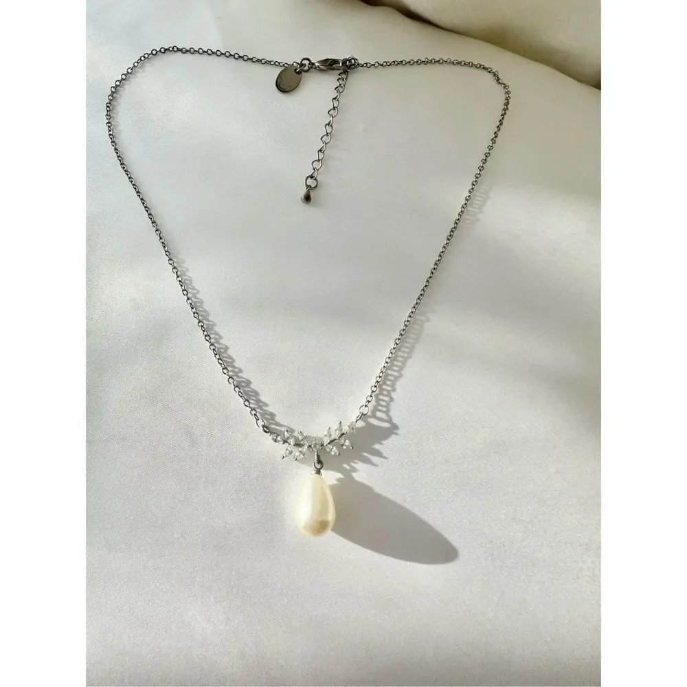 Charming Charlie faux pearl cubic zirconia delicate necklace